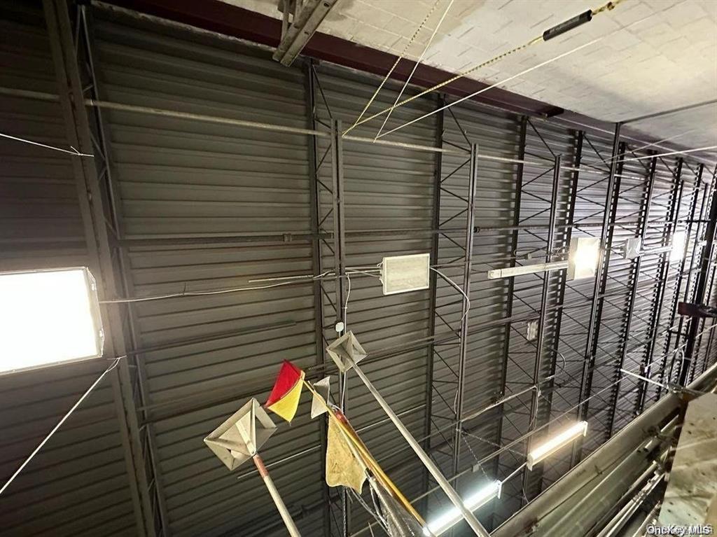 #10 photo, 30-B Carlough Road, サフォーク郡 Bohemia , NY 11716