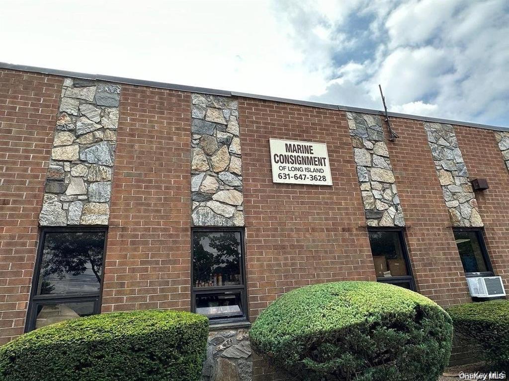 #2 photo, 30-B Carlough Road, サフォーク郡 Bohemia , NY 11716