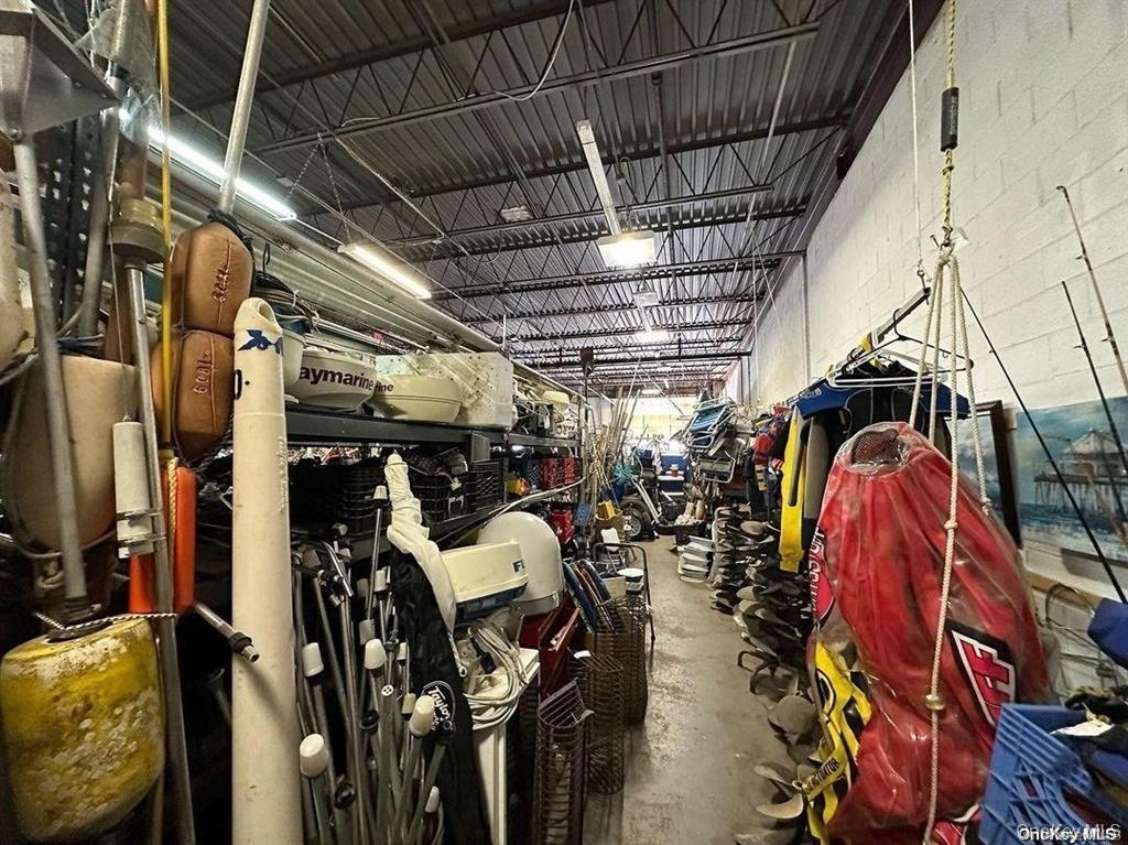 #20 photo, 30-B Carlough Road, サフォーク郡 Bohemia , NY 11716