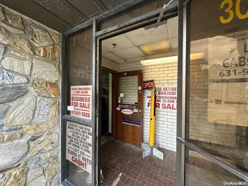 #4 photo, 30-B Carlough Road, サフォーク郡 Bohemia , NY 11716