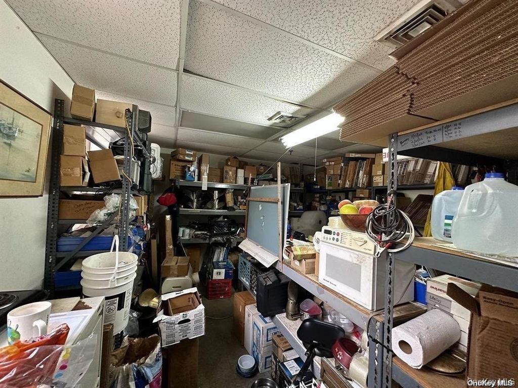 #9 photo, 30-B Carlough Road, サフォーク郡 Bohemia , NY 11716