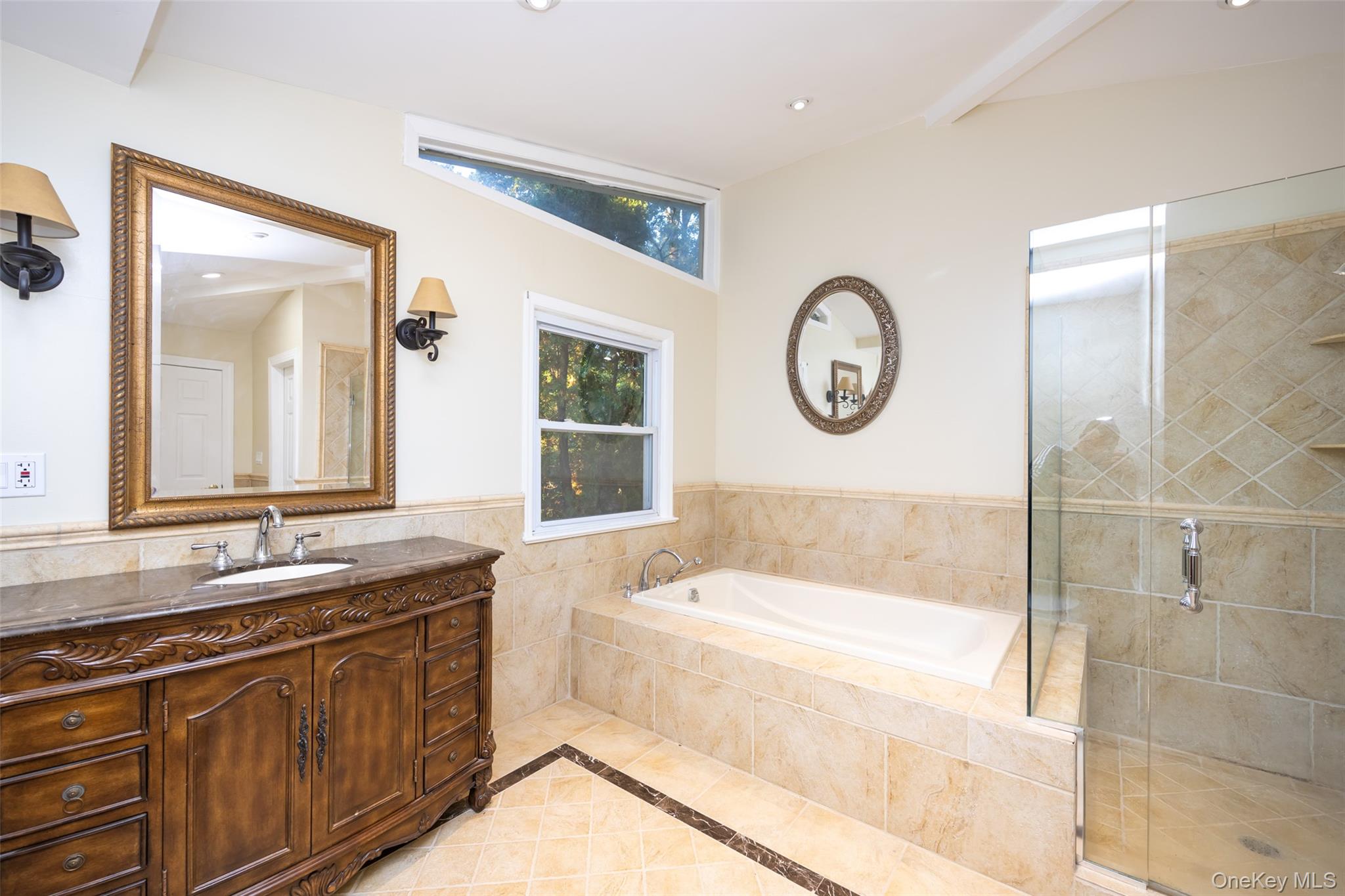 #13 photo, 36 Red Spring Lane, ナッソー郡 Glen Cove , NY 11542