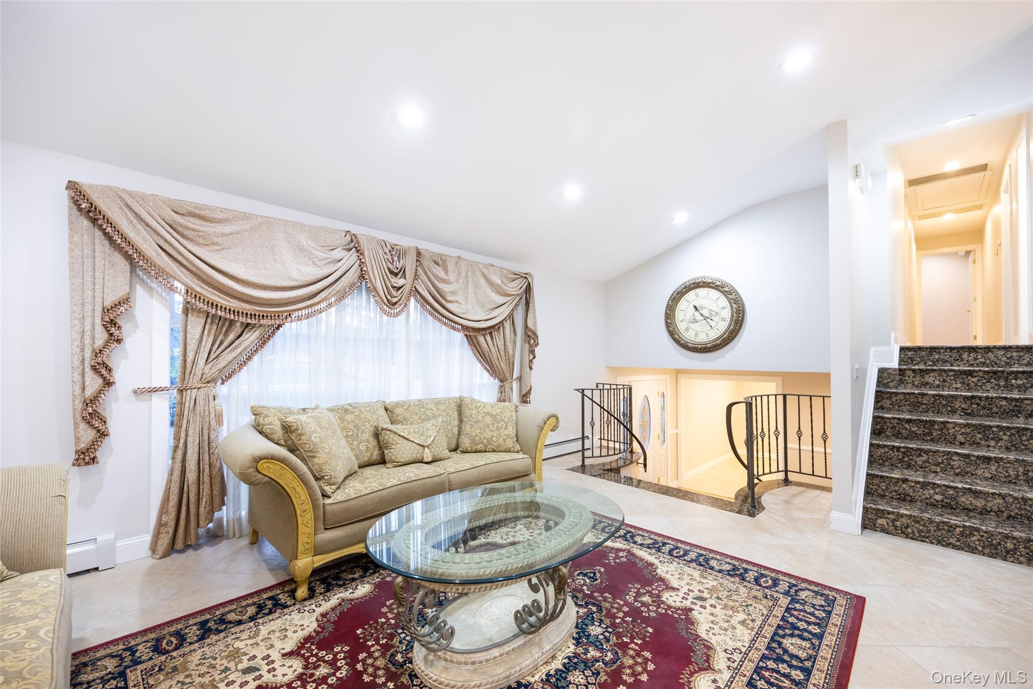 #3 photo, 36 Red Spring Lane, ナッソー郡 Glen Cove , NY 11542