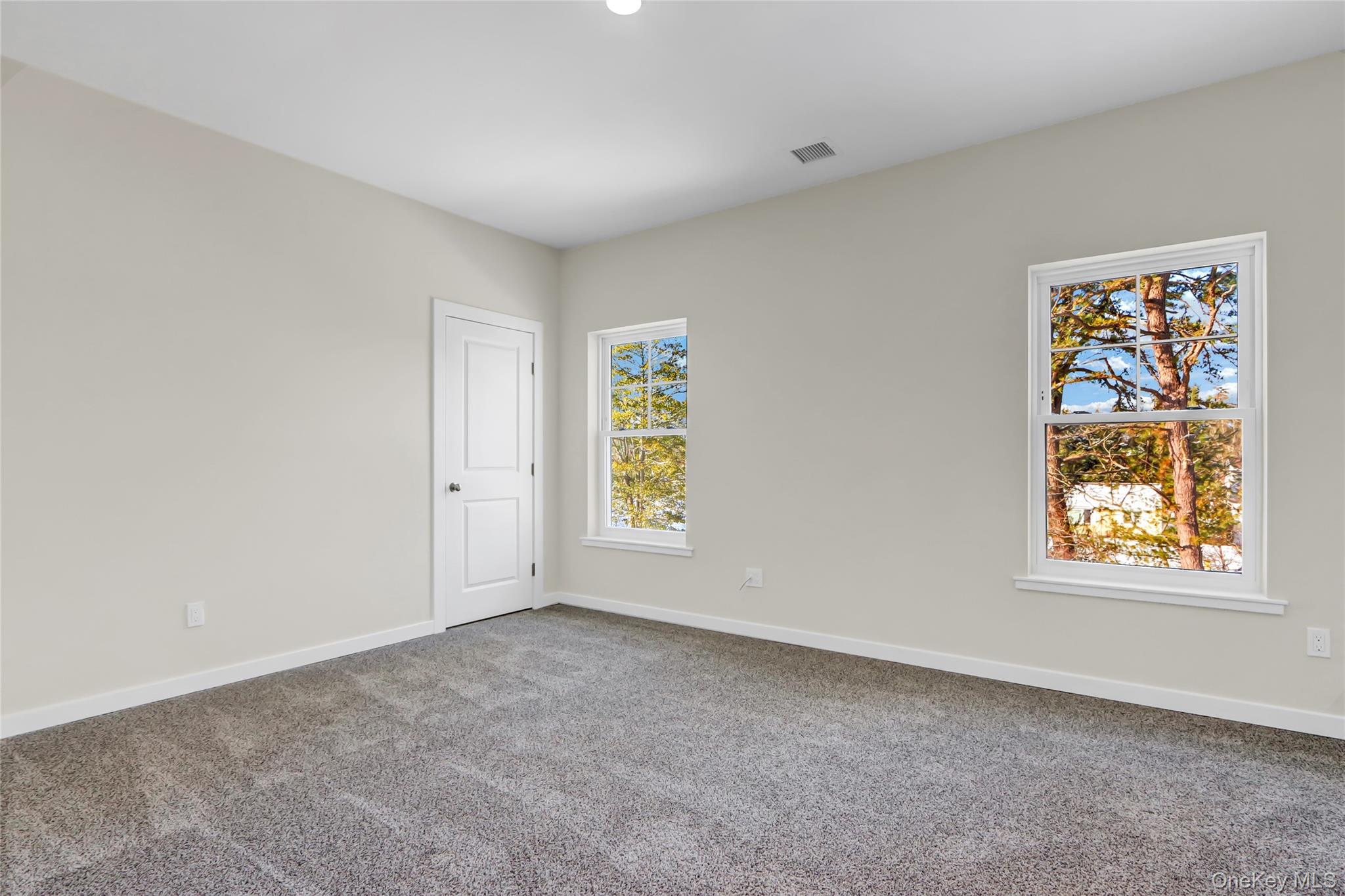 #5 photo, 4 Forest Avenue, サフォーク郡 Port Jefferson Station , NY 11776