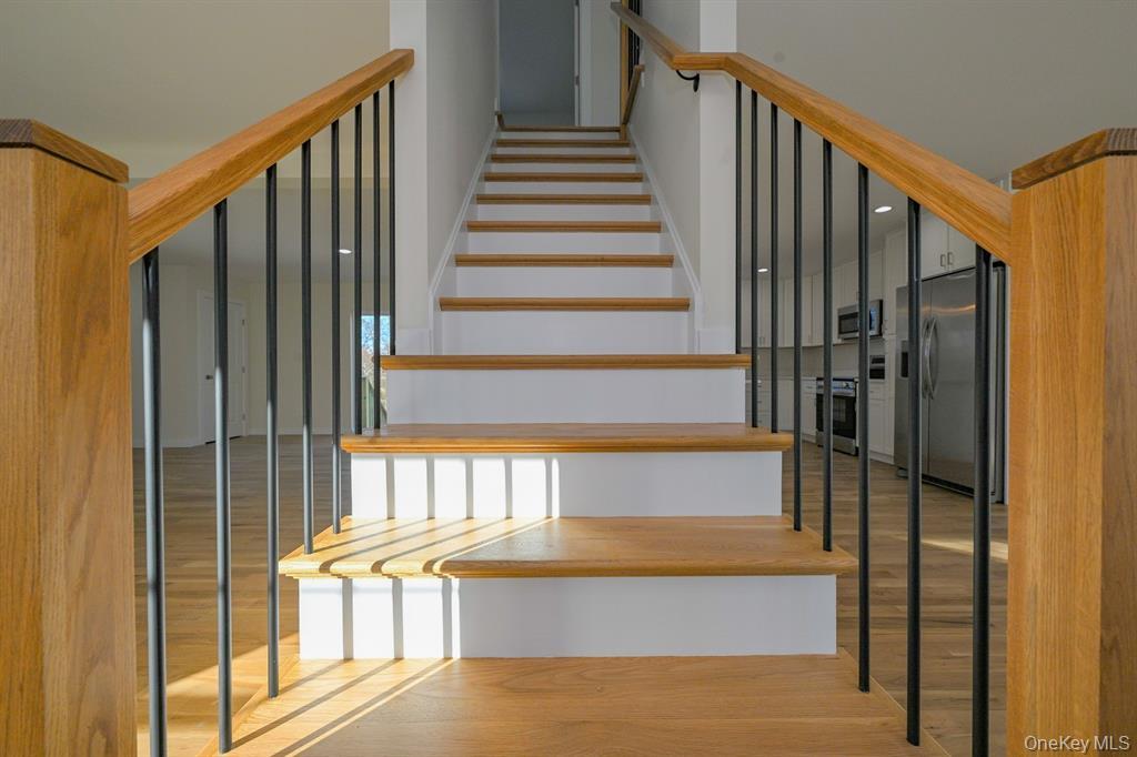 #7 photo, 4 Forest Avenue, サフォーク郡 Port Jefferson Station , NY 11776