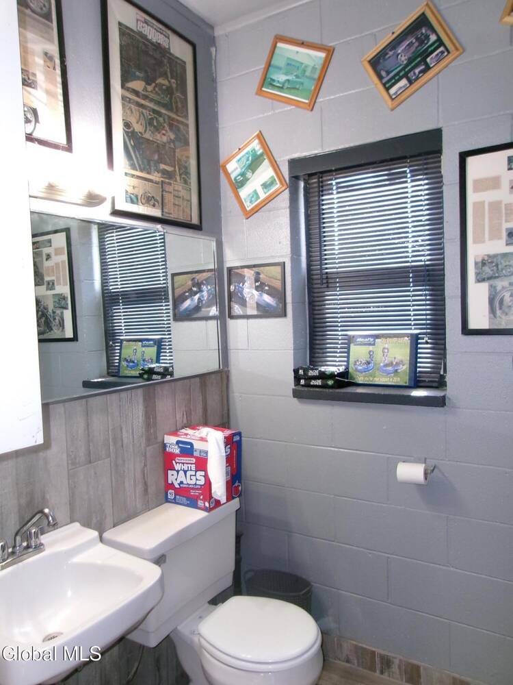 #12 photo, 2127 Central Avenue, Colonie , NY 12304