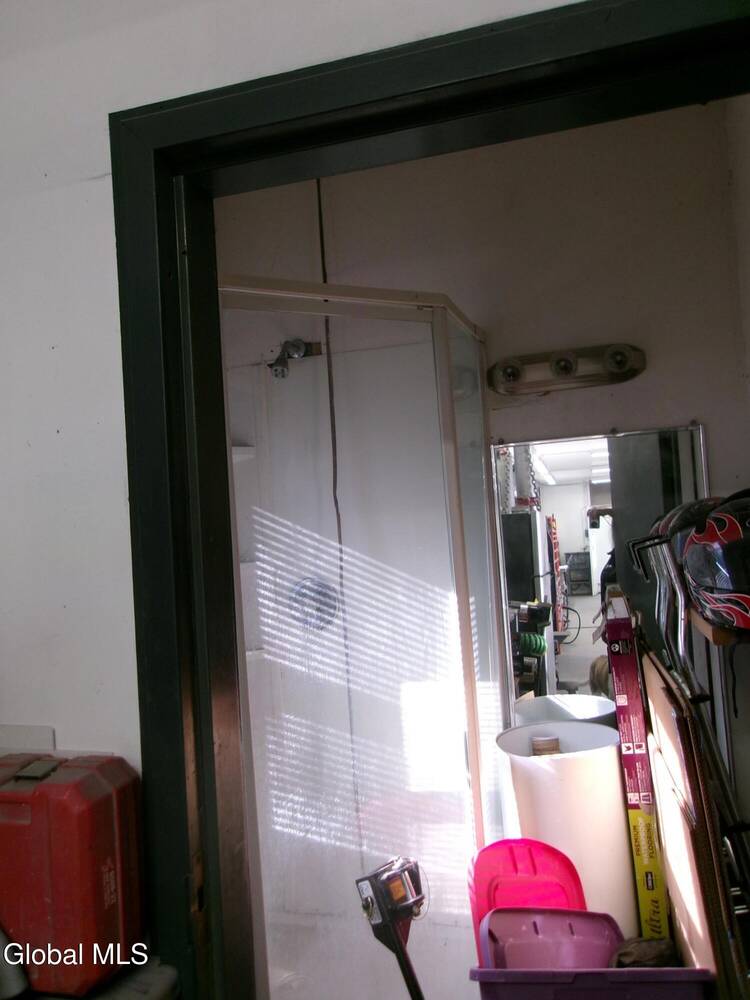 #14 photo, 2127 Central Avenue, Colonie , NY 12304