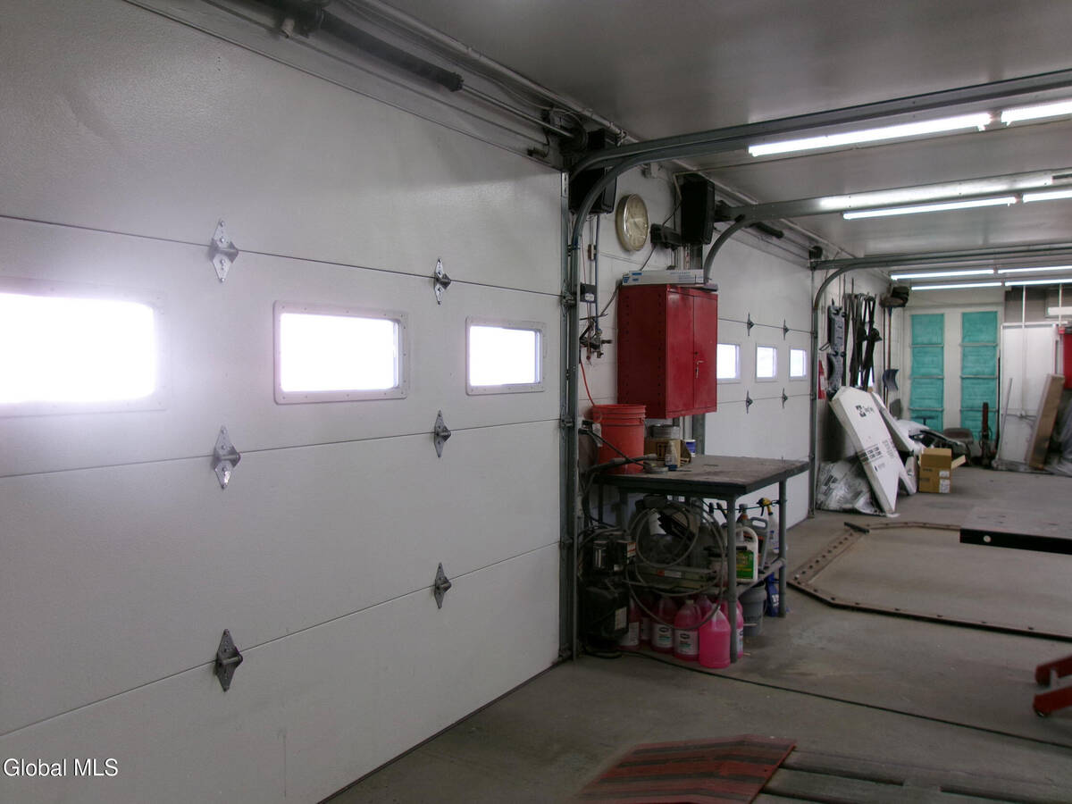 #20 photo, 2127 Central Avenue, Colonie , NY 12304