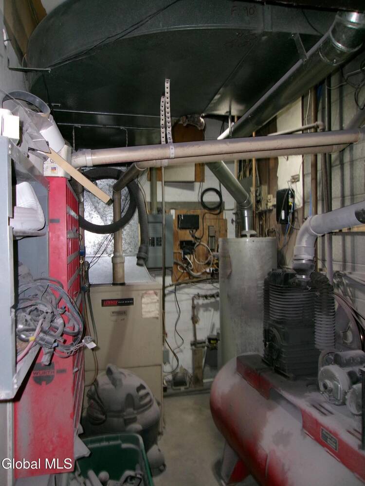 #22 photo, 2127 Central Avenue, Colonie , NY 12304