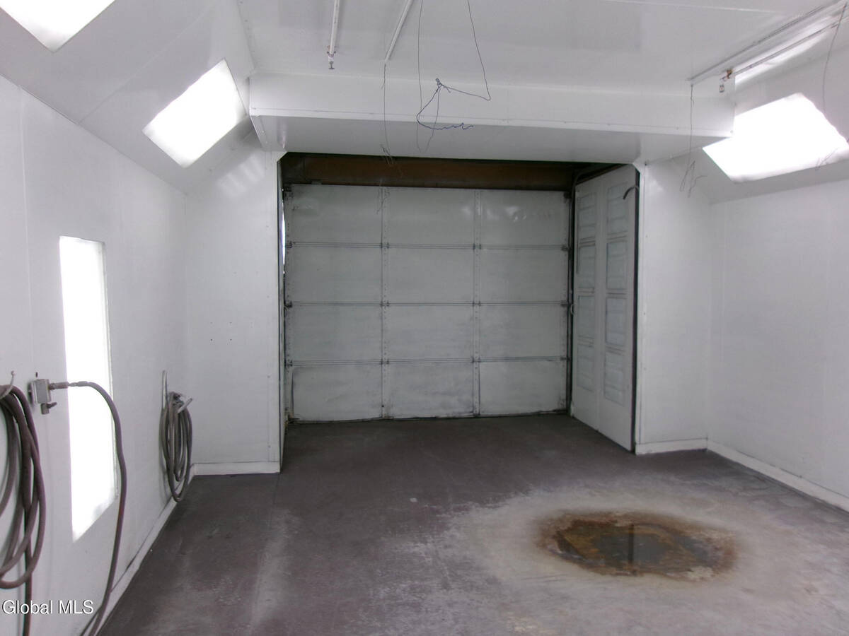 #25 photo, 2127 Central Avenue, Colonie , NY 12304