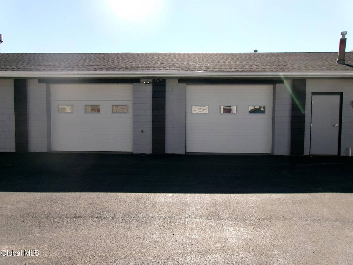 #27 photo, 2127 Central Avenue, Colonie , NY 12304