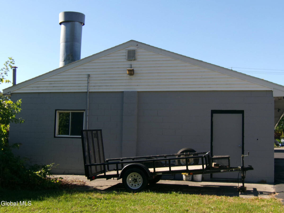 #30 photo, 2127 Central Avenue, Colonie , NY 12304