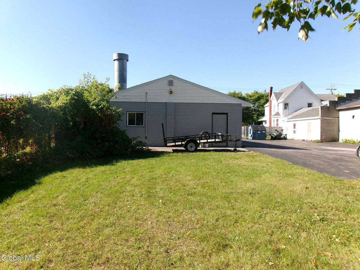 #31 photo, 2127 Central Avenue, Colonie , NY 12304