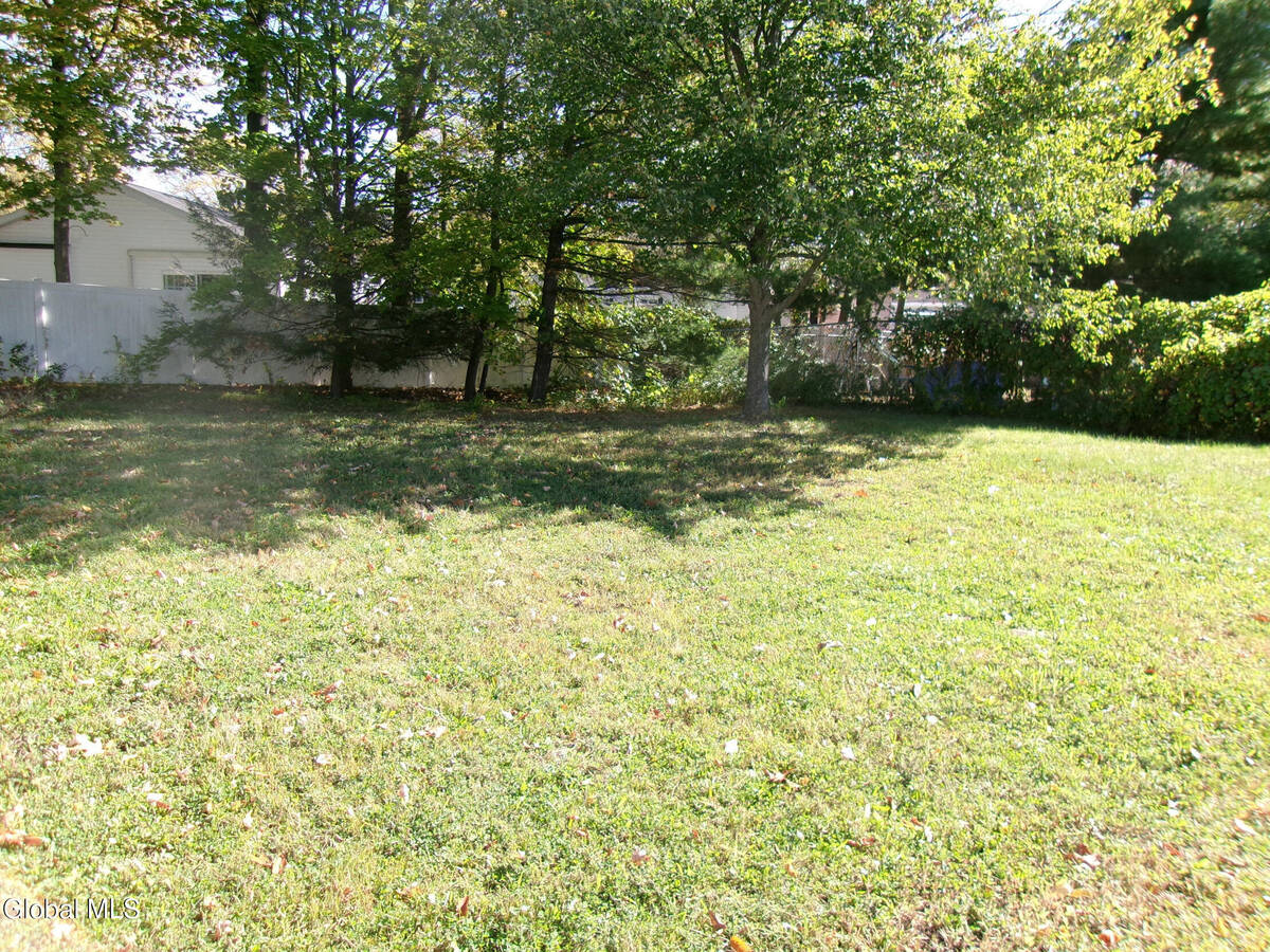 #32 photo, 2127 Central Avenue, Colonie , NY 12304