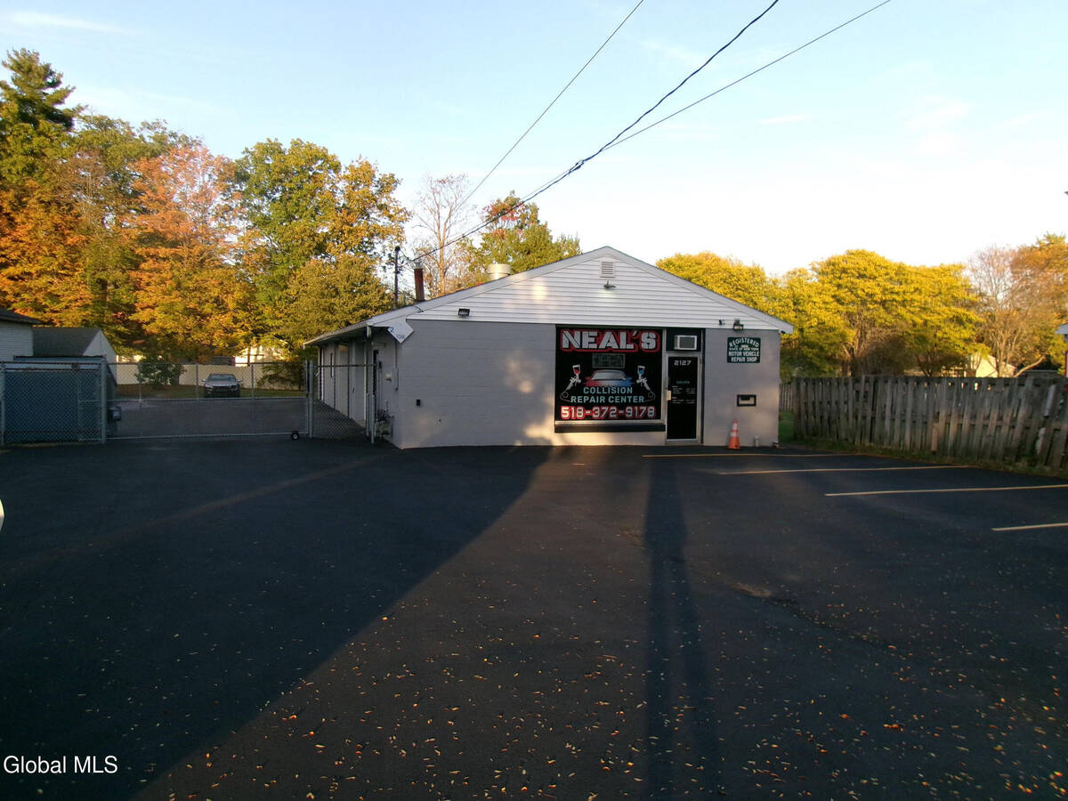 #34 photo, 2127 Central Avenue, Colonie , NY 12304