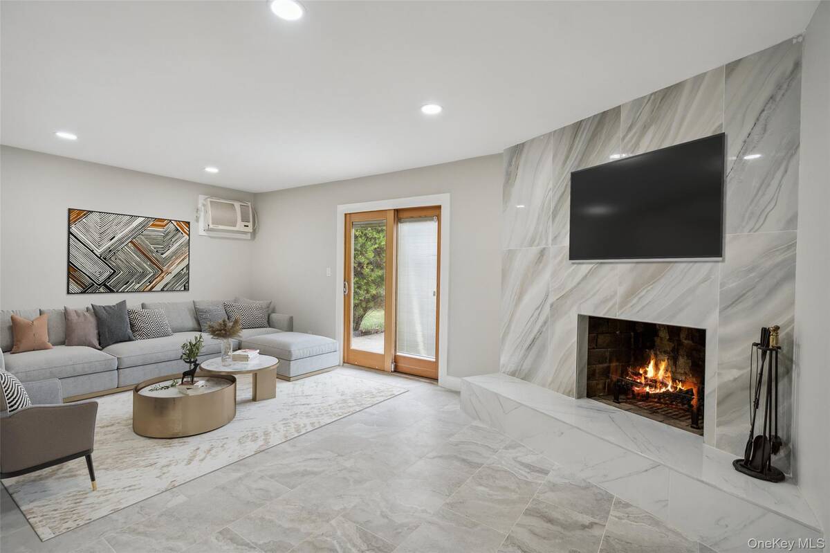 #10 photo, 36 Pinewood Drive, サフォーク郡 Commack , NY 11725