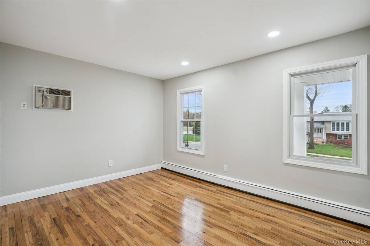 #23 photo, 36 Pinewood Drive, サフォーク郡 Commack , NY 11725