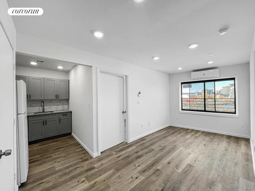 #2 photo, Bronx, Kingsbridge , NY 10463