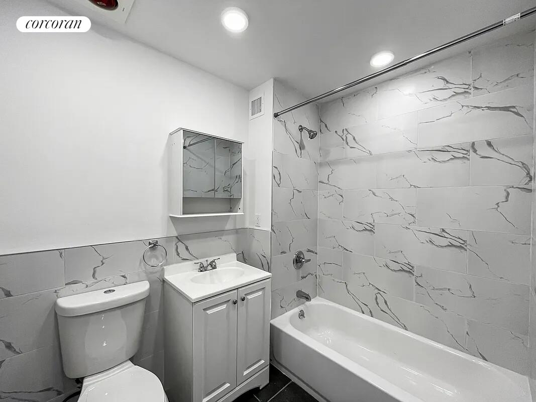 #8 photo, Bronx, Kingsbridge , NY 10463