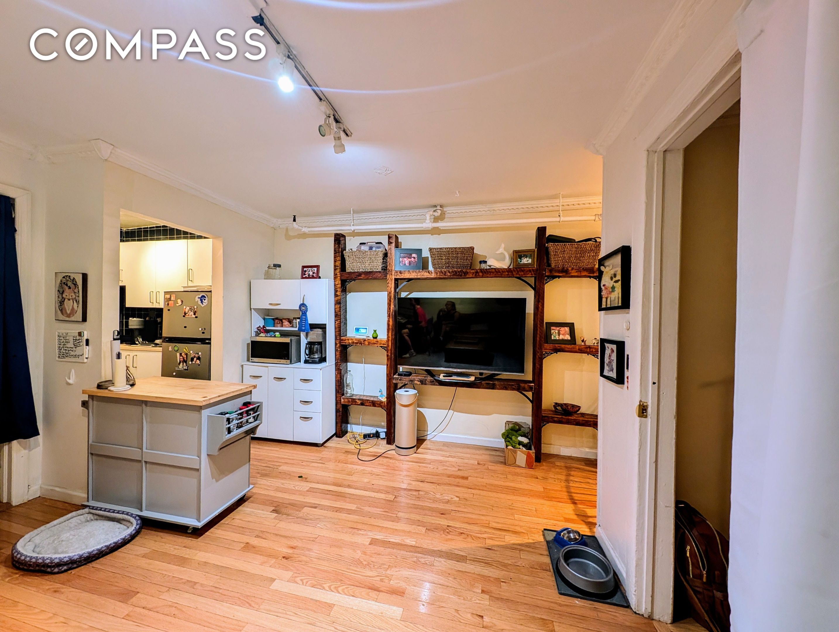 #11 photo, 49 St Marks Avenue, Park Slope , NY 11217