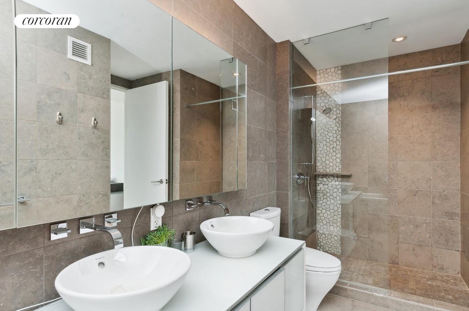 #10 photo, New York City, マンハッタン Midtown , NY 10036