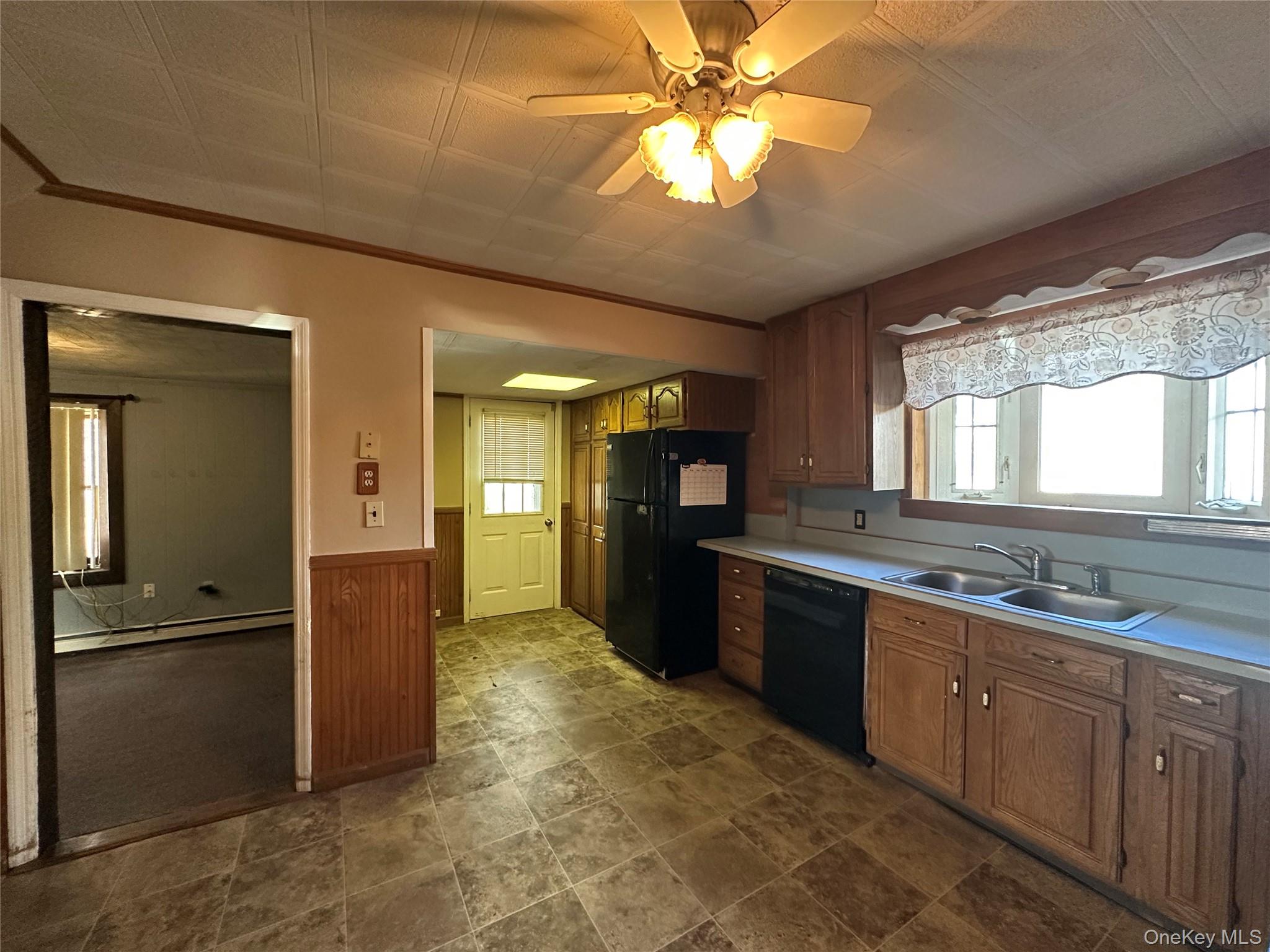 #13 photo, 172 Main Street, Gardiner , NY 12525