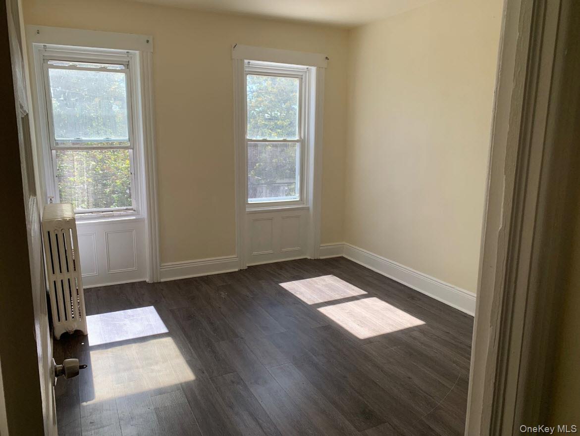 #5 photo, 76-27 85th Drive, クイーンズ区 Woodhaven , NY 11421