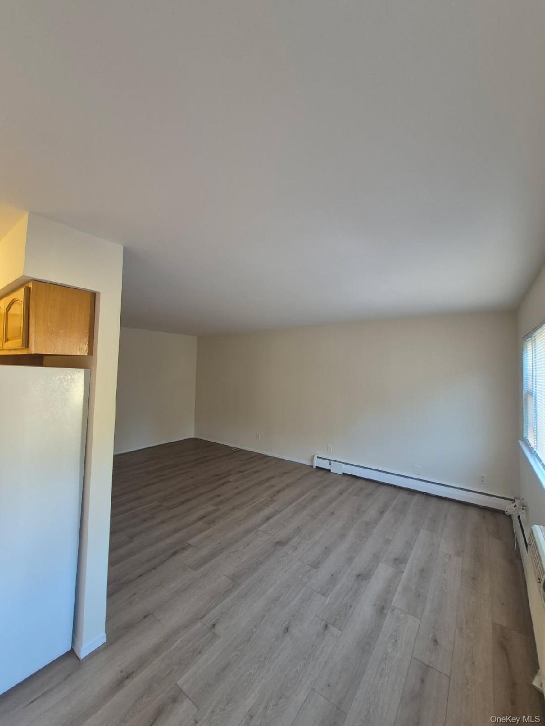 #6 photo, 58 S Clinton Avenue, サフォーク郡 Bay Shore , NY 11706