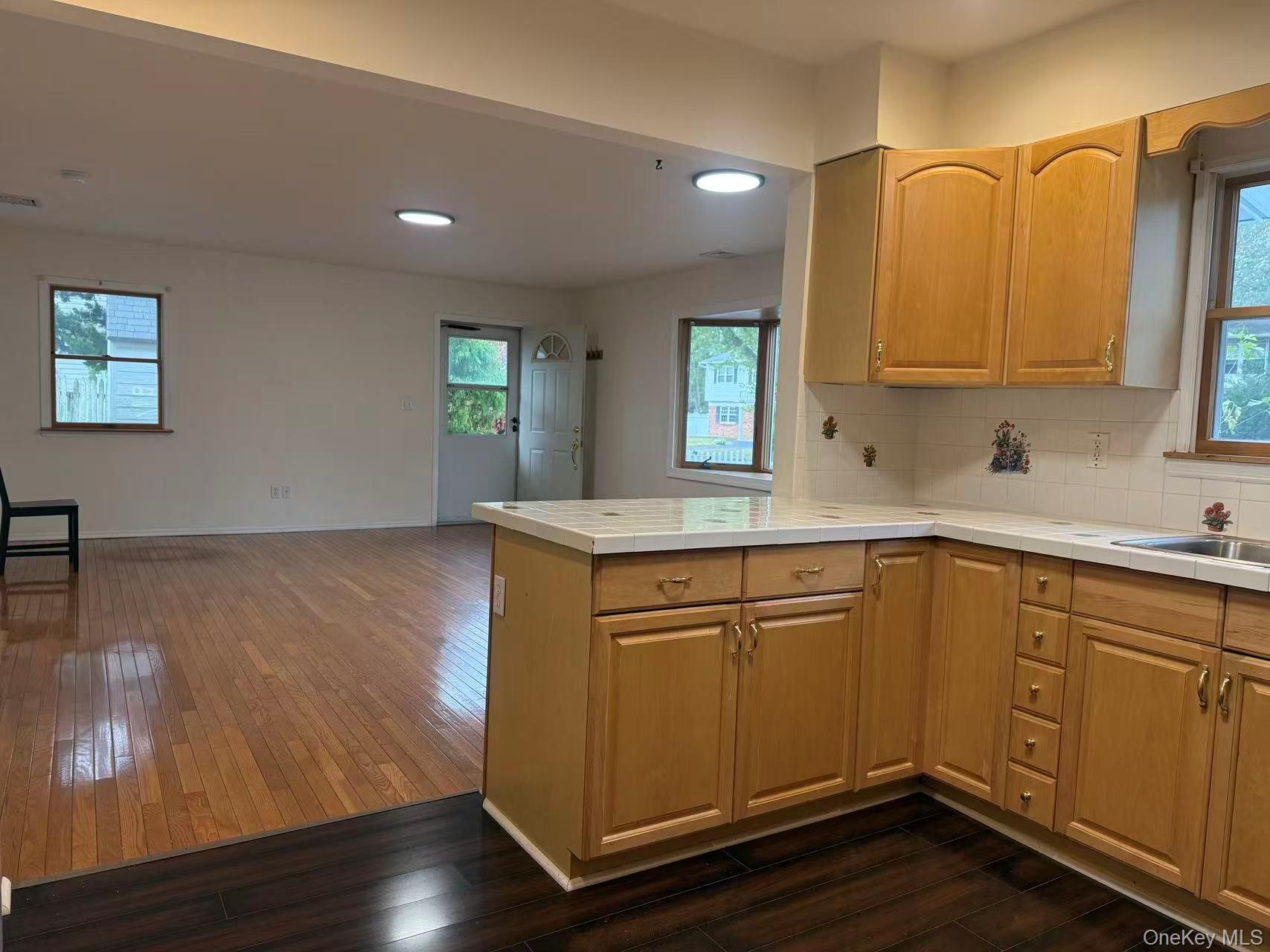 #2 photo, 21 Dave Lane, サフォーク郡 Stony Brook , NY 11720