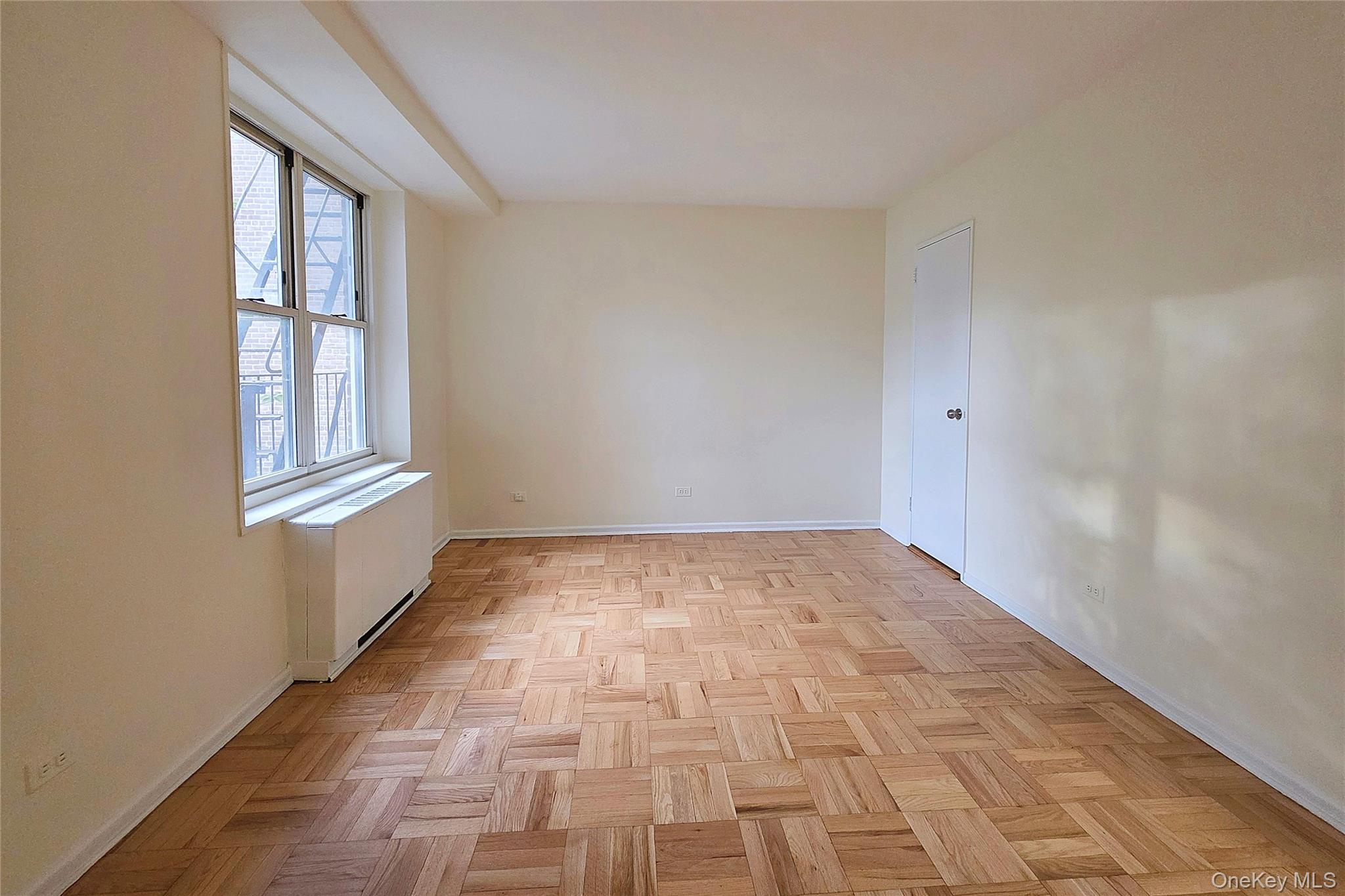 #19 photo, 212-30 23rd Ave, クイーンズ区 Bayside , NY 11360