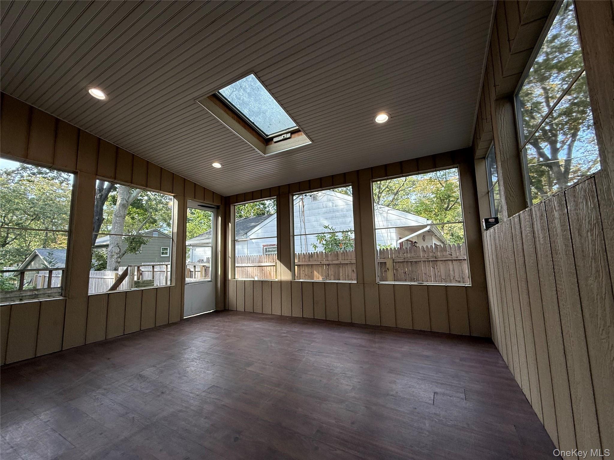 #20 photo, 50 Newcomb Trail, サフォーク郡 Ridge , NY 11961