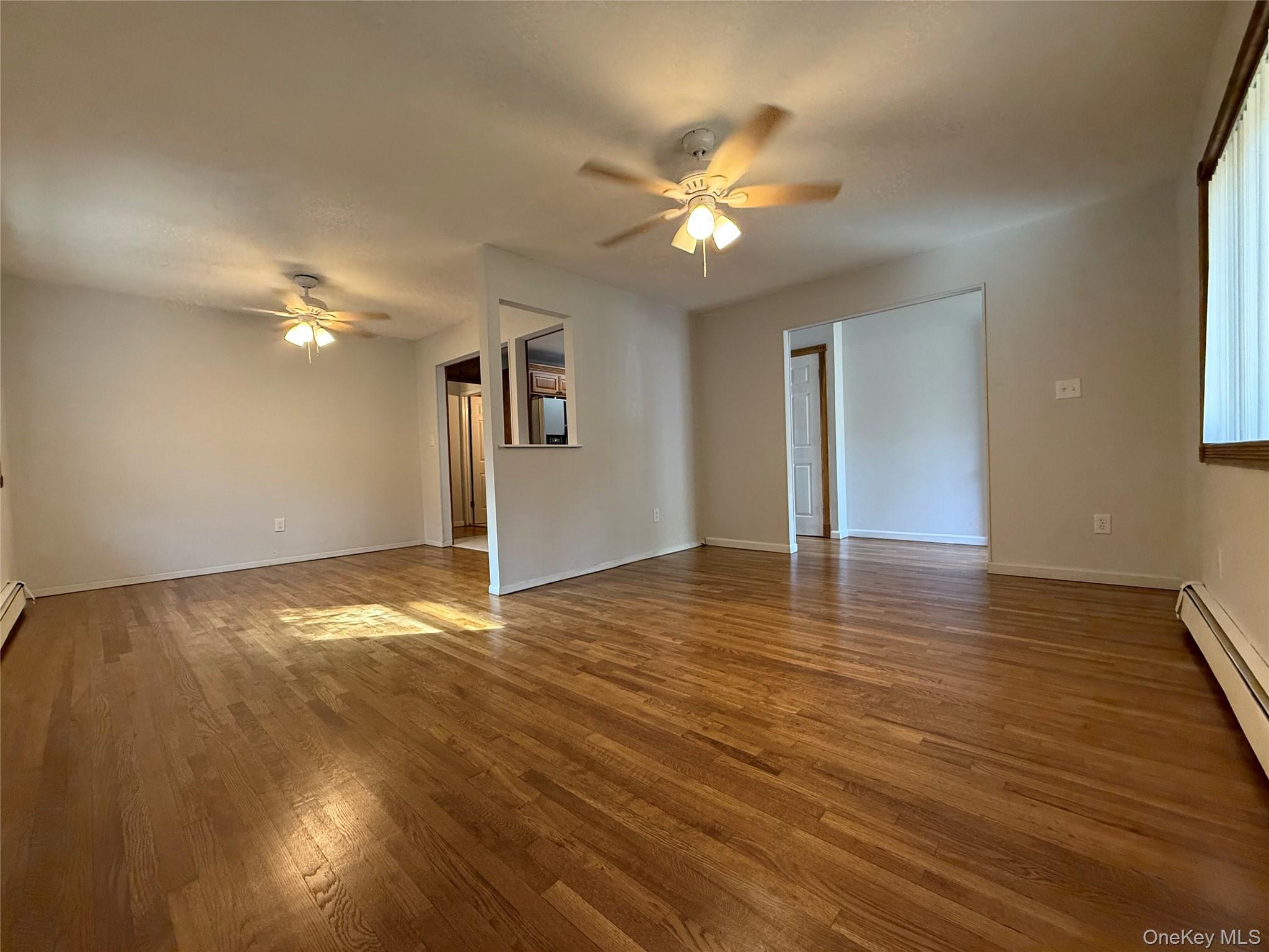 #4 photo, 50 Newcomb Trail, サフォーク郡 Ridge , NY 11961