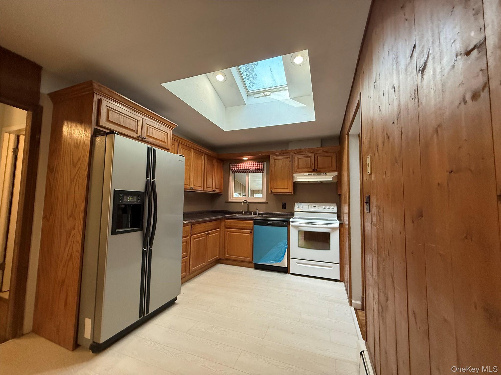 #5 photo, 50 Newcomb Trail, サフォーク郡 Ridge , NY 11961