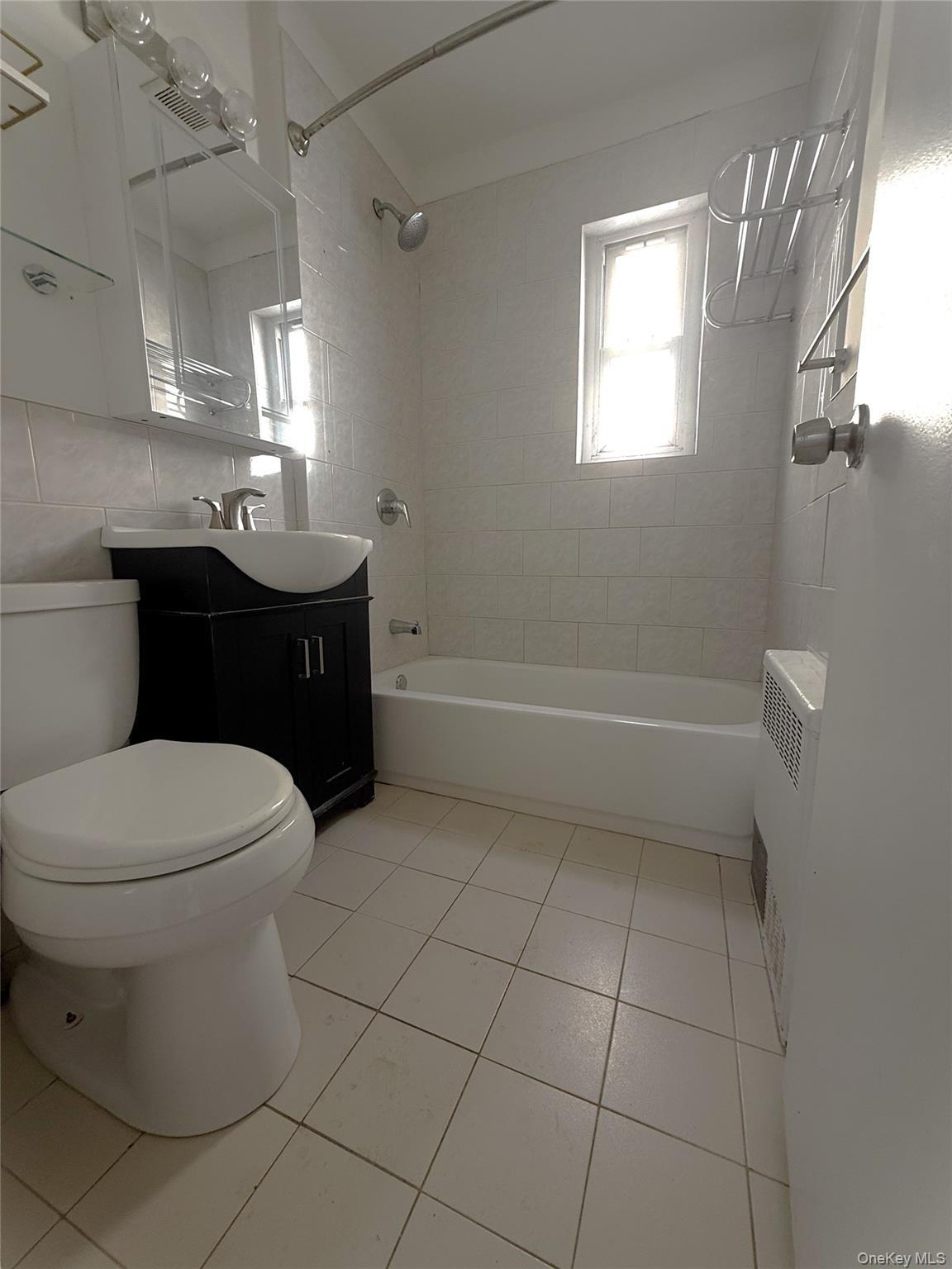 #5 photo, 4019 196 Street, クイーンズ区 Flushing , NY 11358