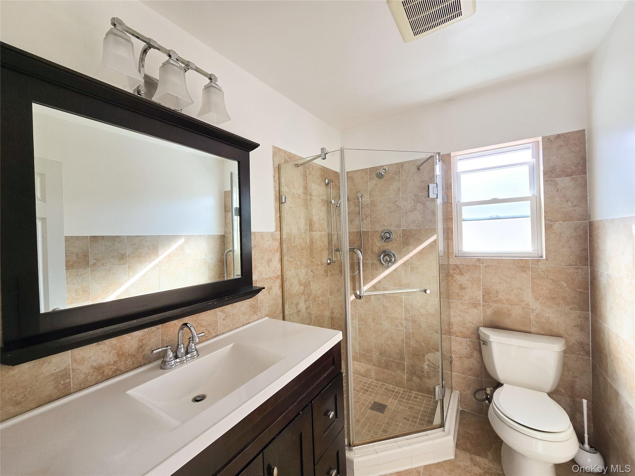 #2 photo, 9119 108th Street, クイーンズ区 Richmond Hill , NY 11418