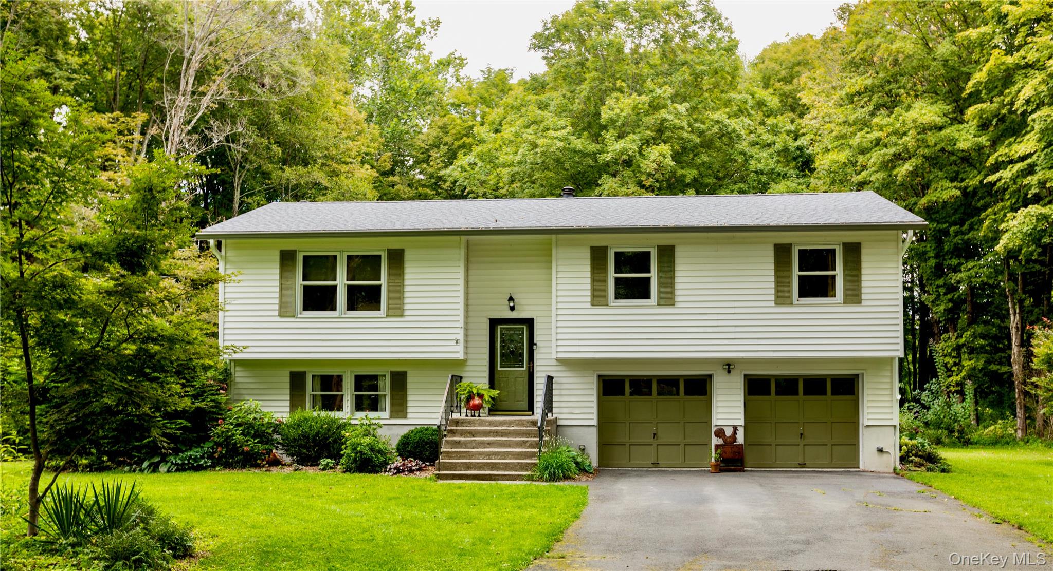 #1 photo, 424 Tongore Way, Stone Ridge , NY 12401