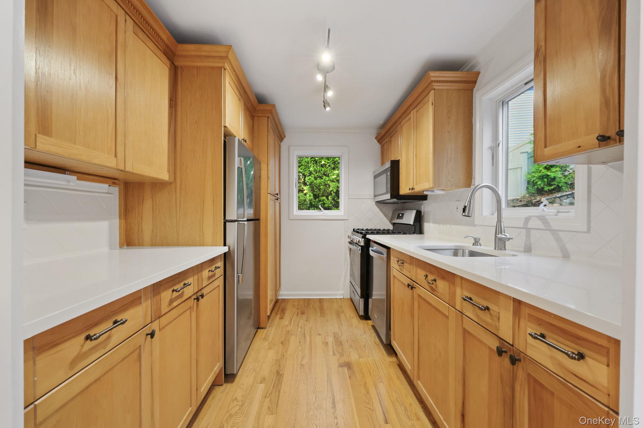 #10 photo, 4 Elizabeth Street, Rye , NY 10580