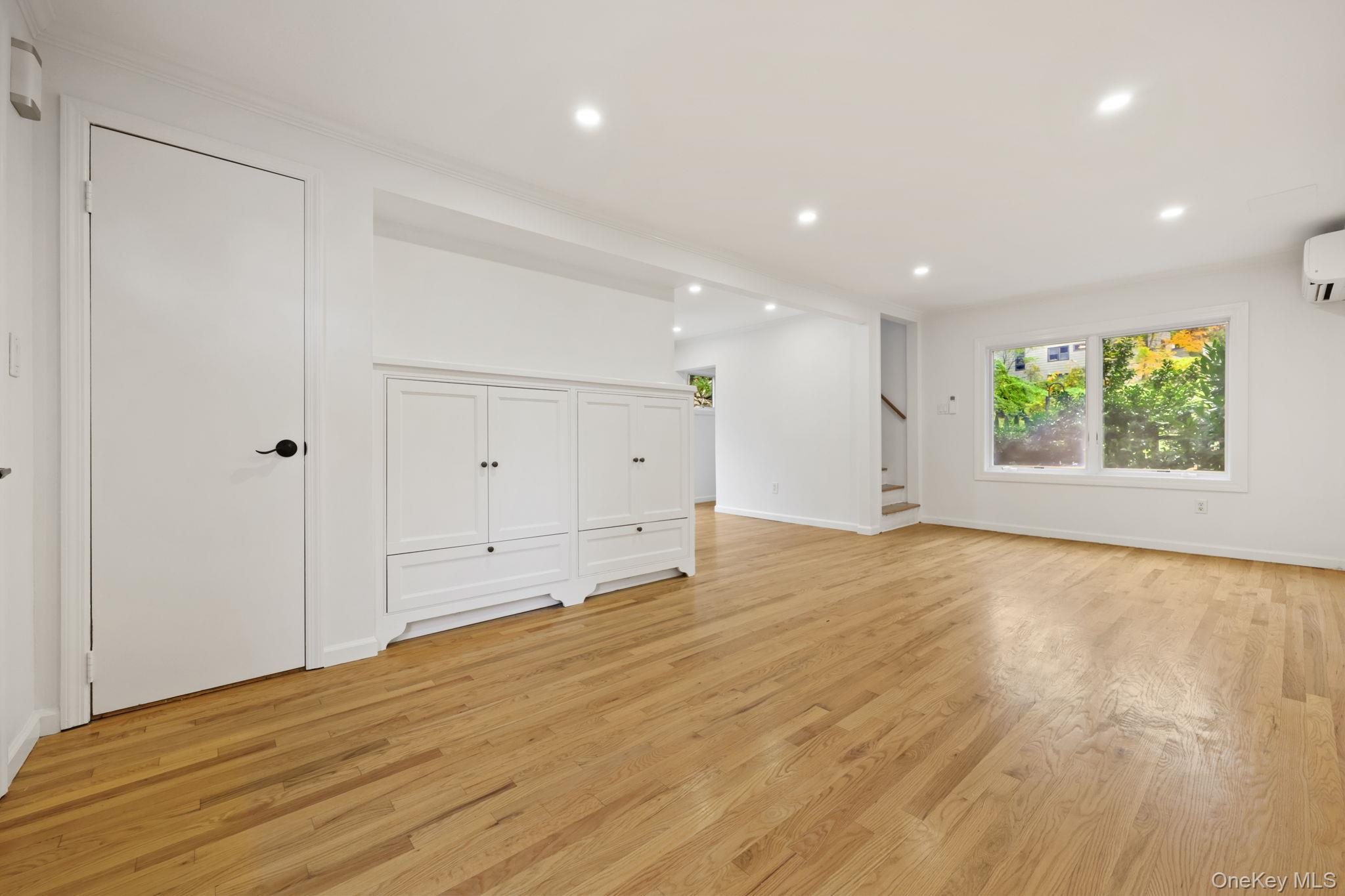 #5 photo, 4 Elizabeth Street, Rye , NY 10580