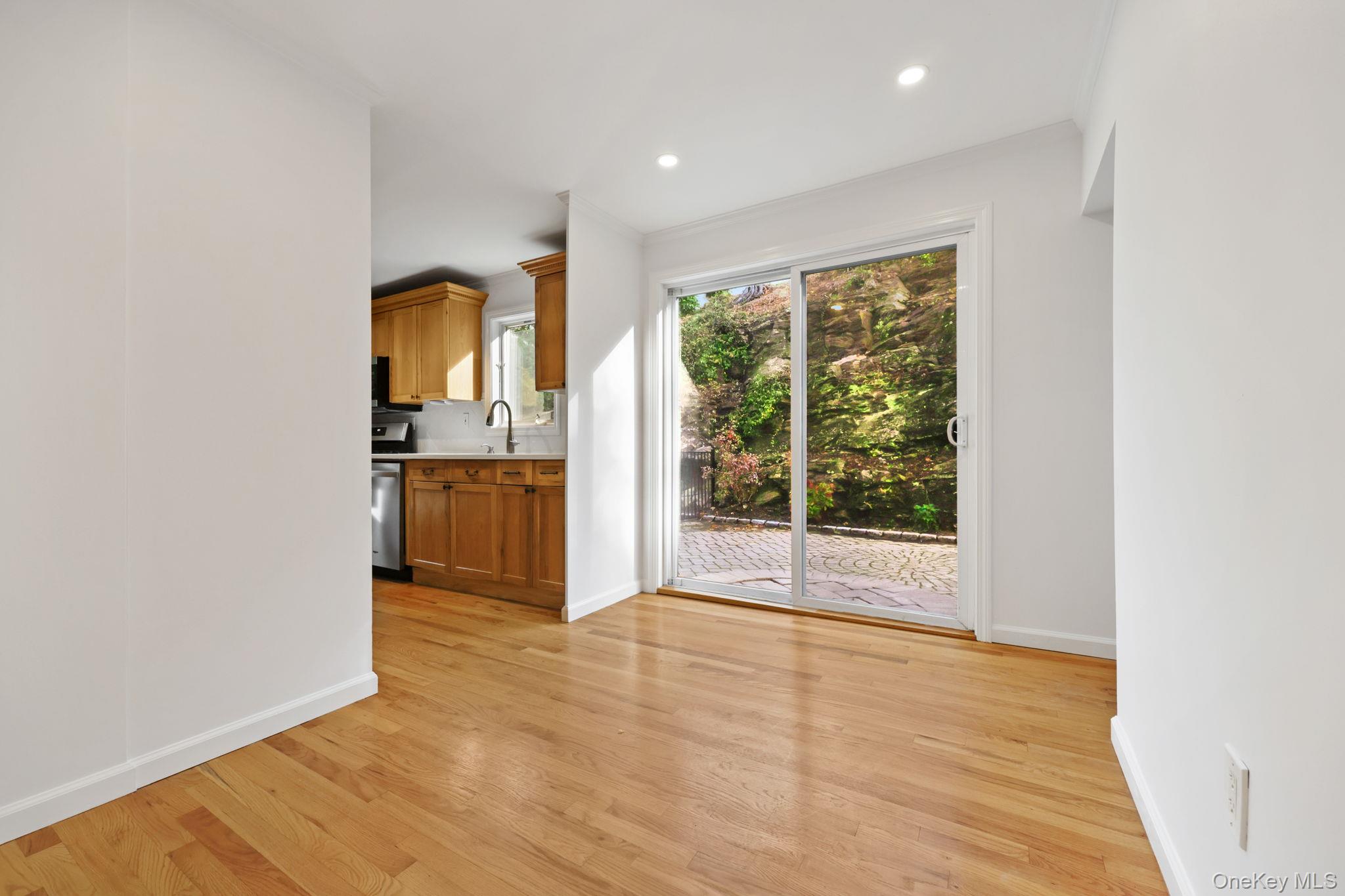 #8 photo, 4 Elizabeth Street, Rye , NY 10580