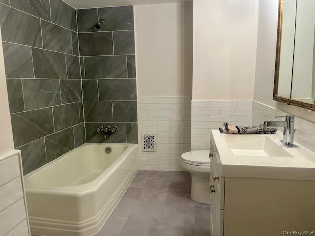 #15 photo, 8431 108th Street, クイーンズ区 Richmond Hill North , NY 11418