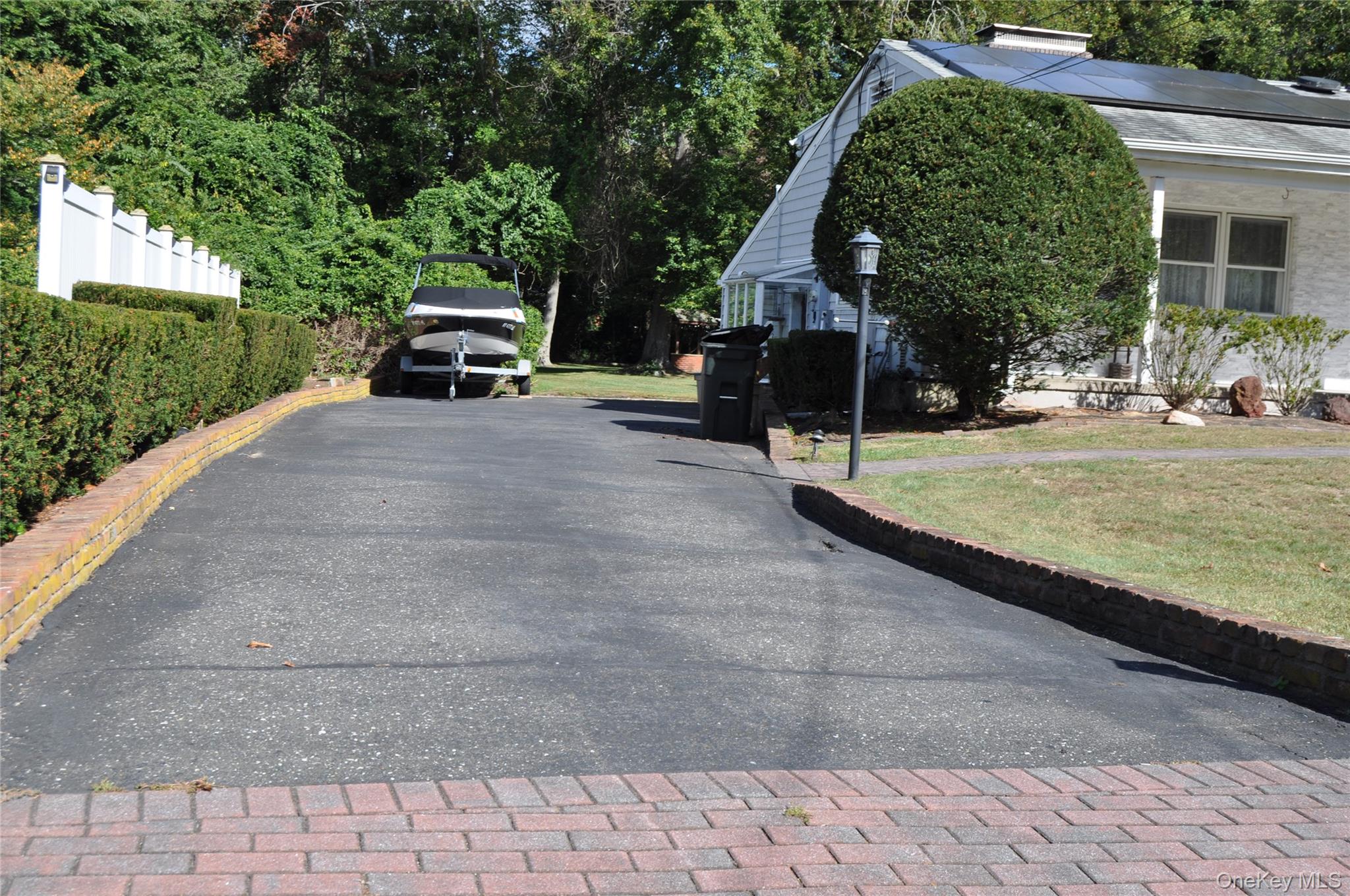 #3 photo, 29 Woodlawn Avenue, サフォーク郡 Oakdale , NY 11769