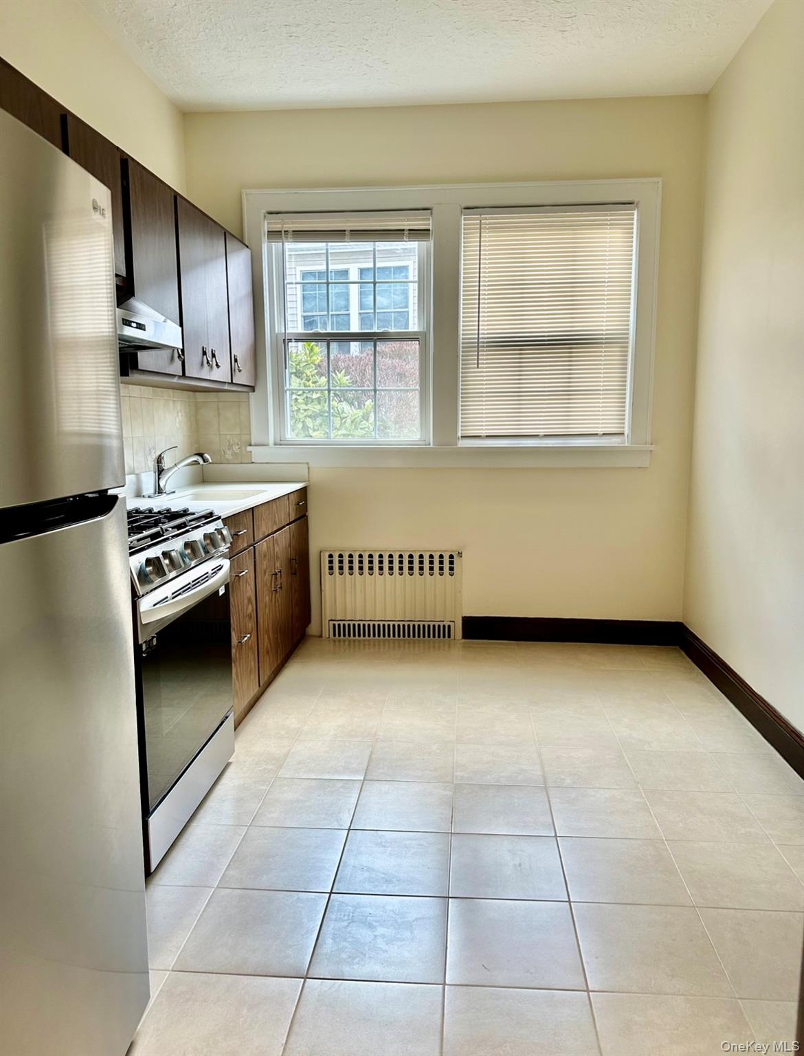 #6 photo, 128 Nethermont Avenue, White Plains , NY 10603