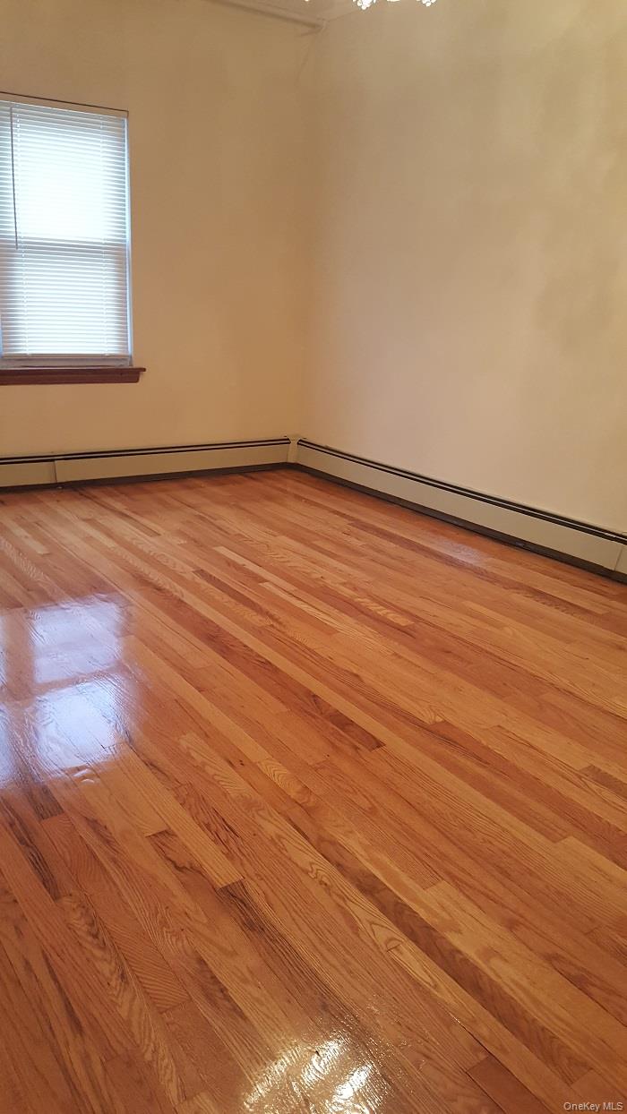 #13 photo, 7704 85th Street, クイーンズ区 Glendale , NY 11385