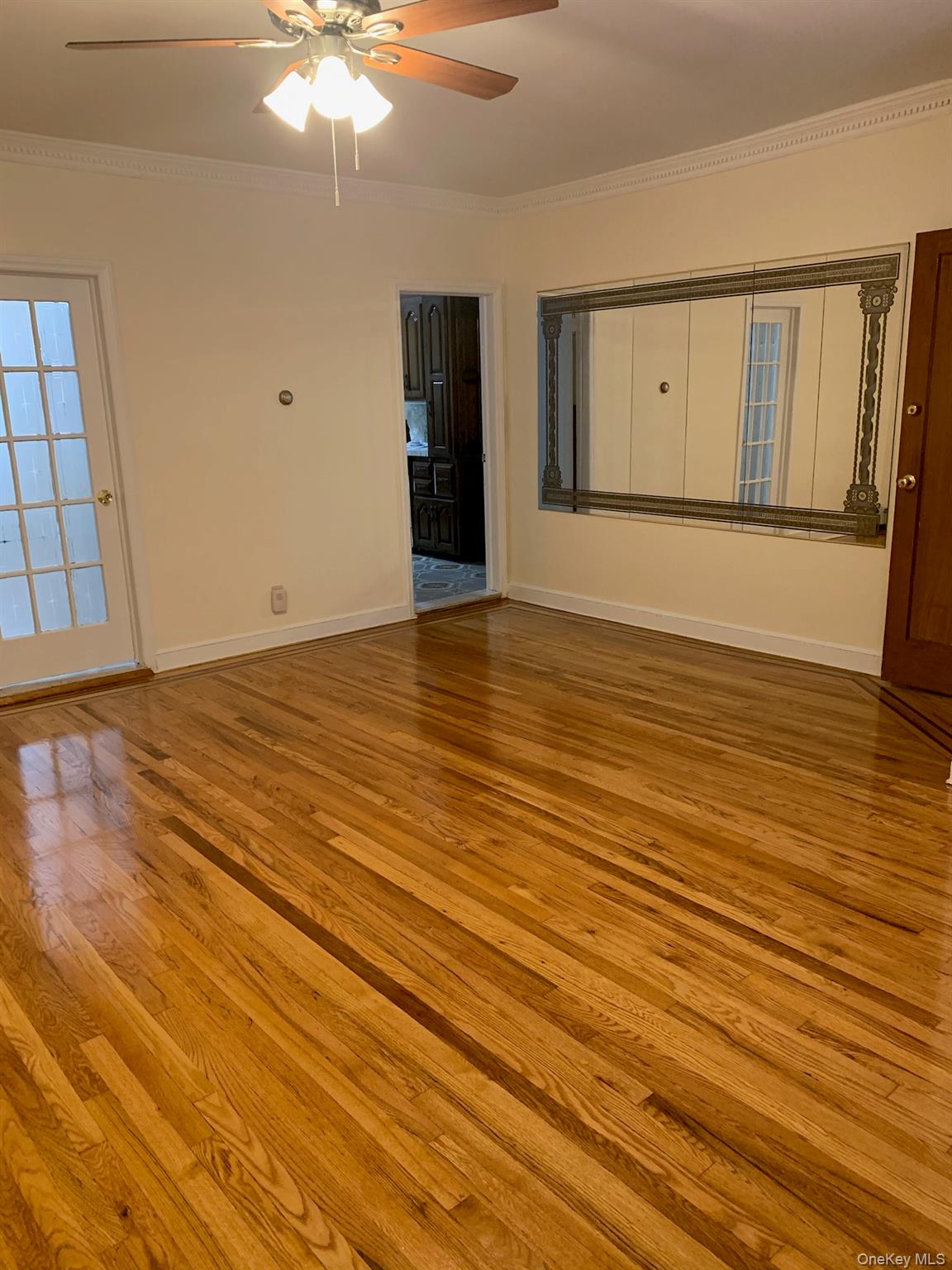 #5 photo, 7704 85th Street, クイーンズ区 Glendale , NY 11385