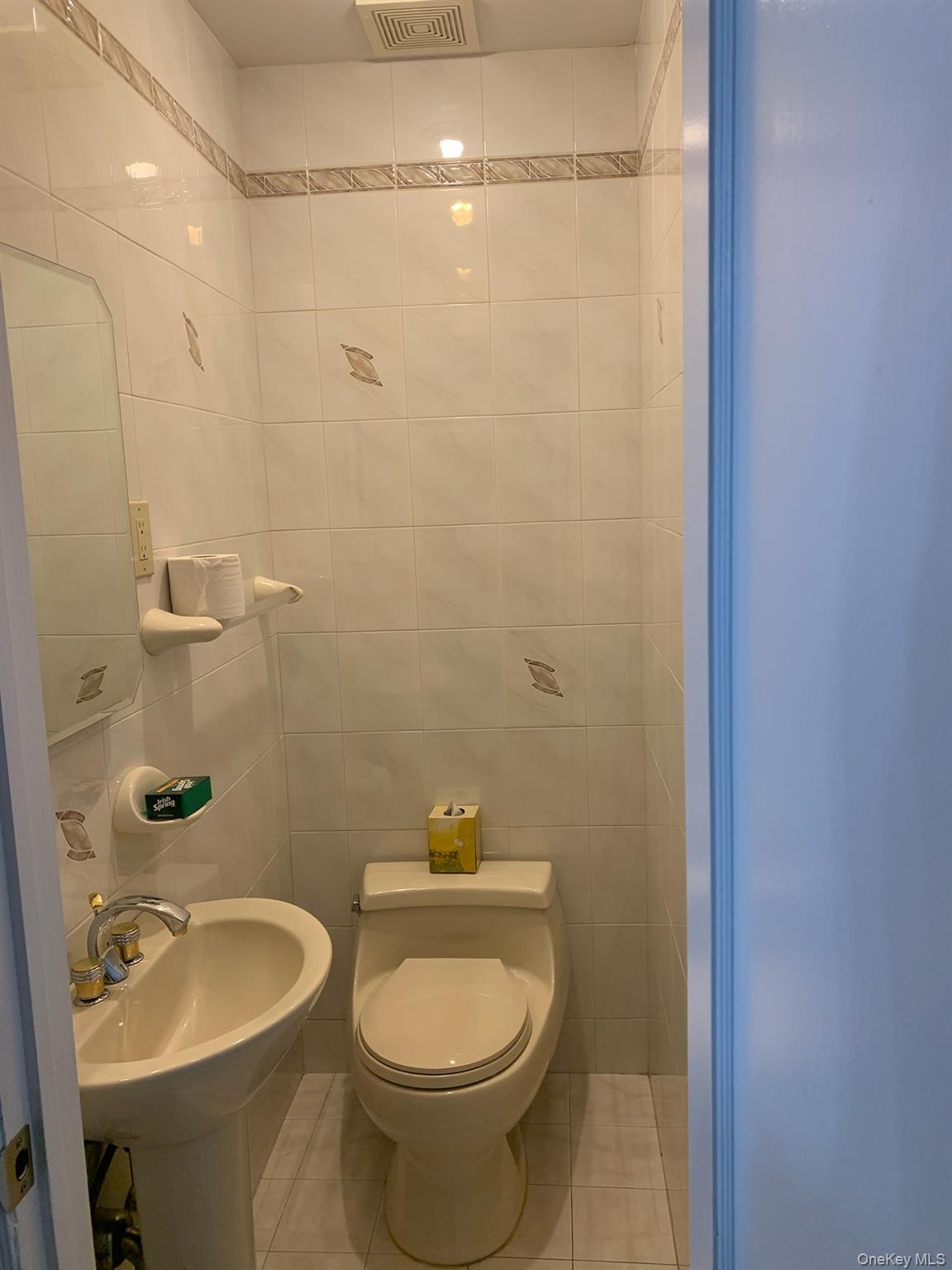 #7 photo, 7704 85th Street, クイーンズ区 Glendale , NY 11385