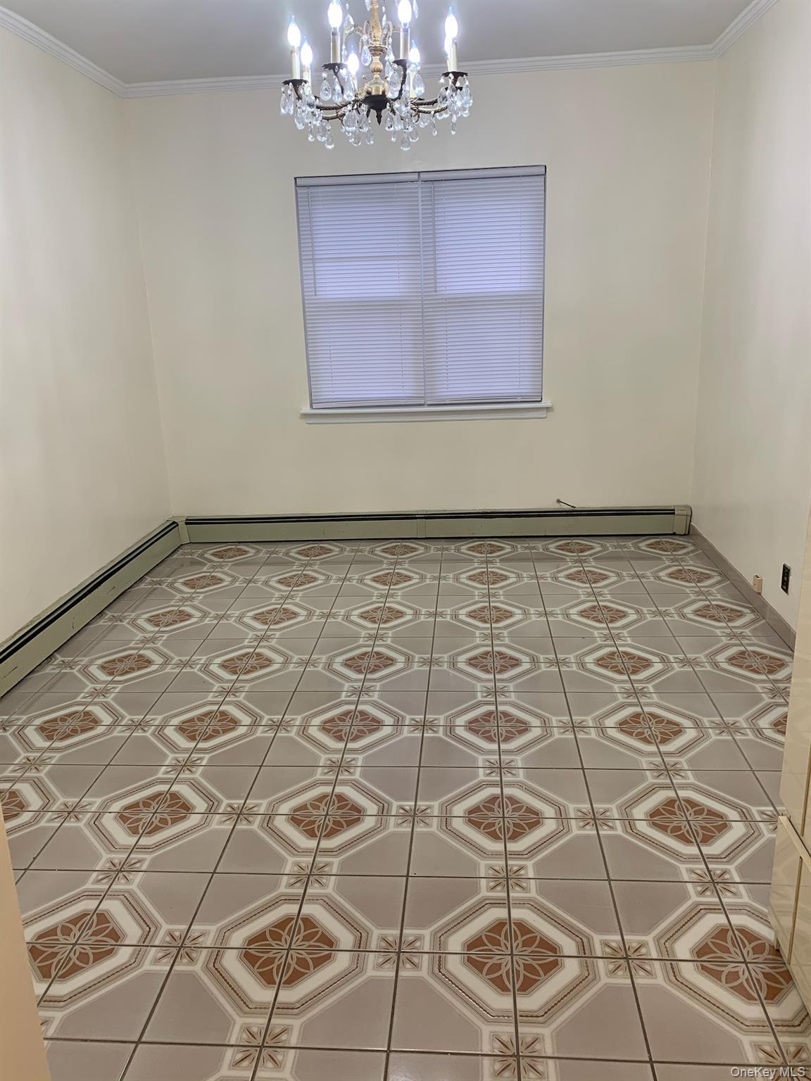 #8 photo, 7704 85th Street, クイーンズ区 Glendale , NY 11385