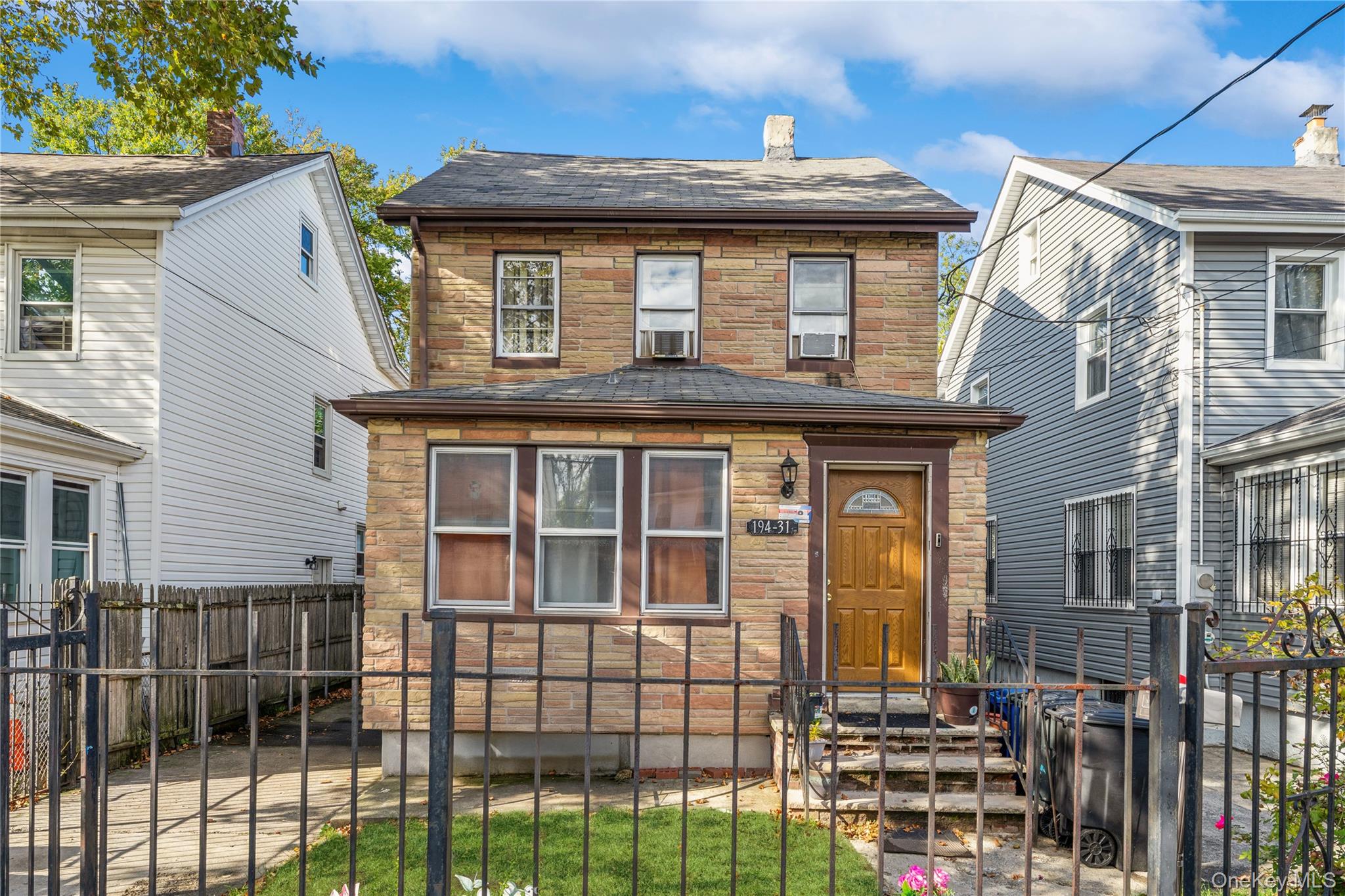 #1 photo, 19431 114th Road, クイーンズ区 Saint Albans , NY 11412