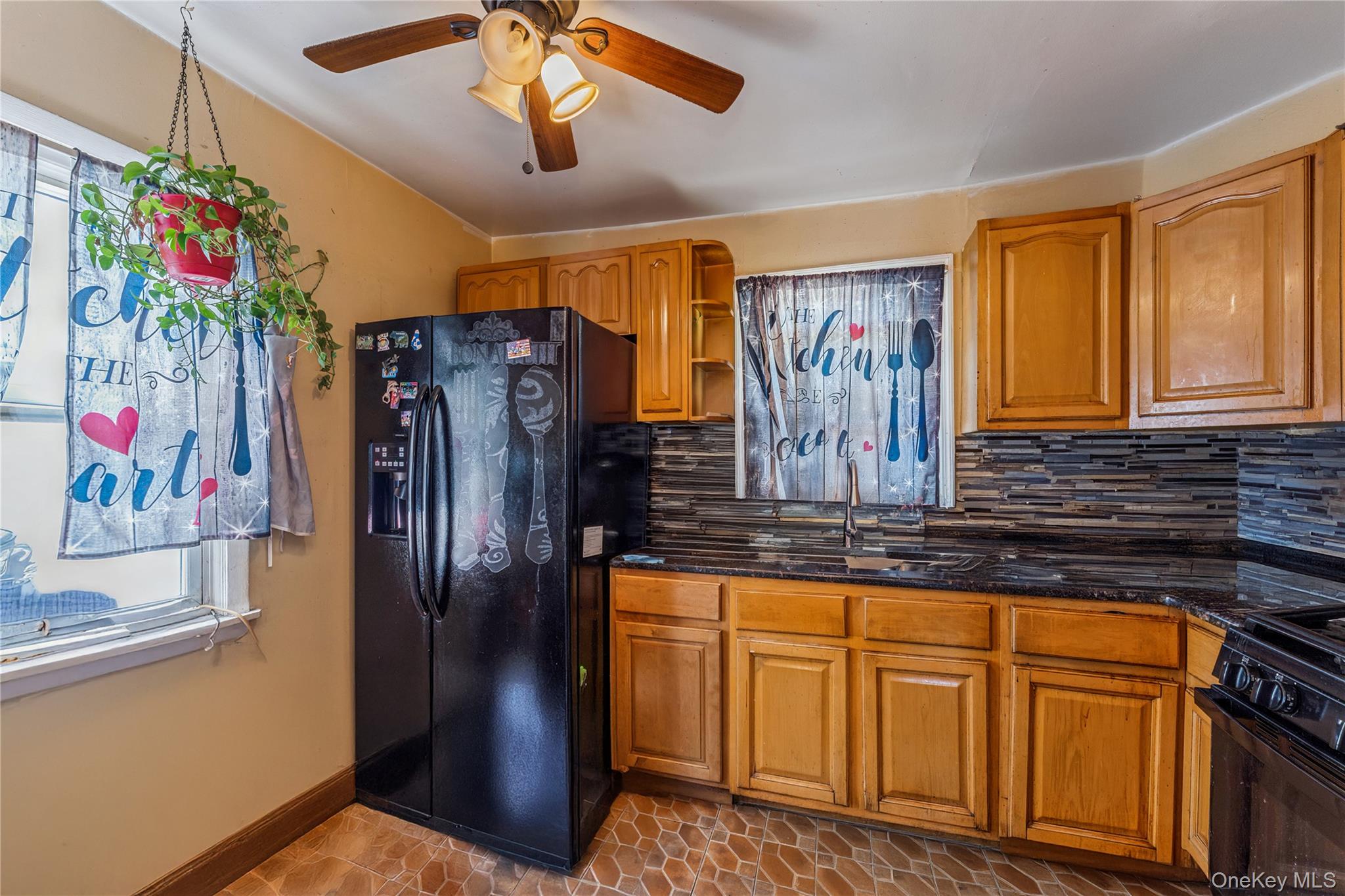 #11 photo, 19431 114th Road, クイーンズ区 Saint Albans , NY 11412