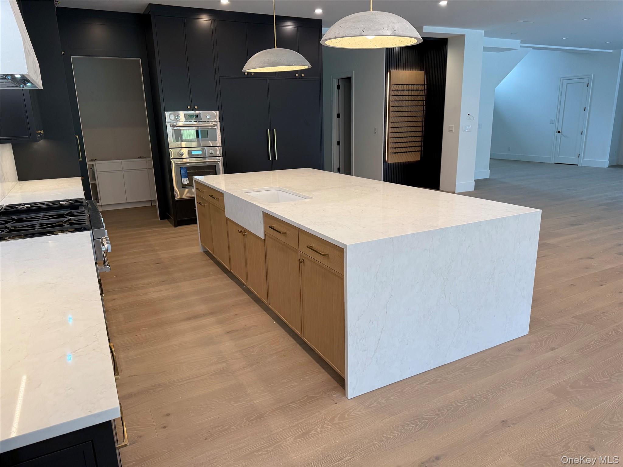 #11 photo, 523 Long Beach Road, Nissequogue , NY 11780