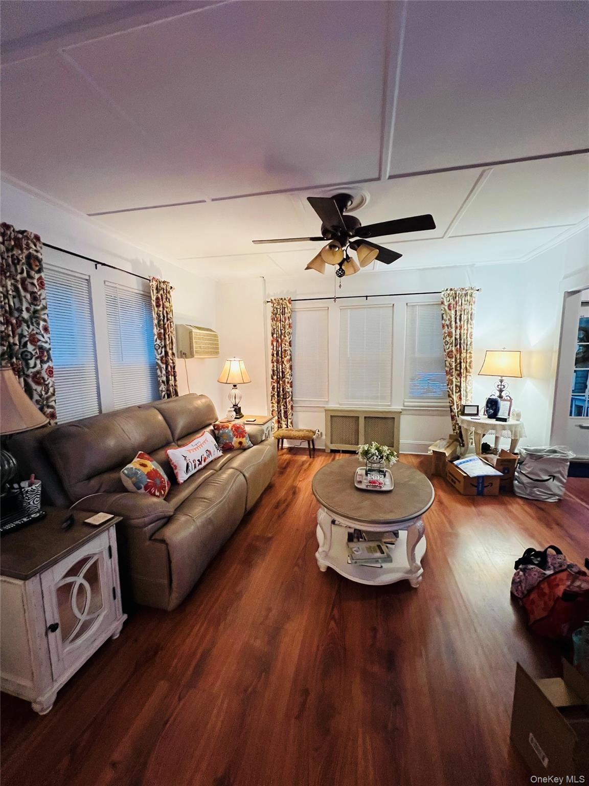 #13 photo, 512 Logan Avenue, ブロンクス区 Bronx , NY 10465